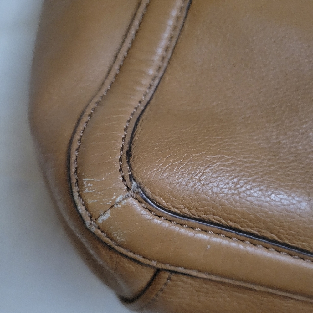 Tory Burch Amanda Easy Tote Bag in tan - Picture 12 of 16